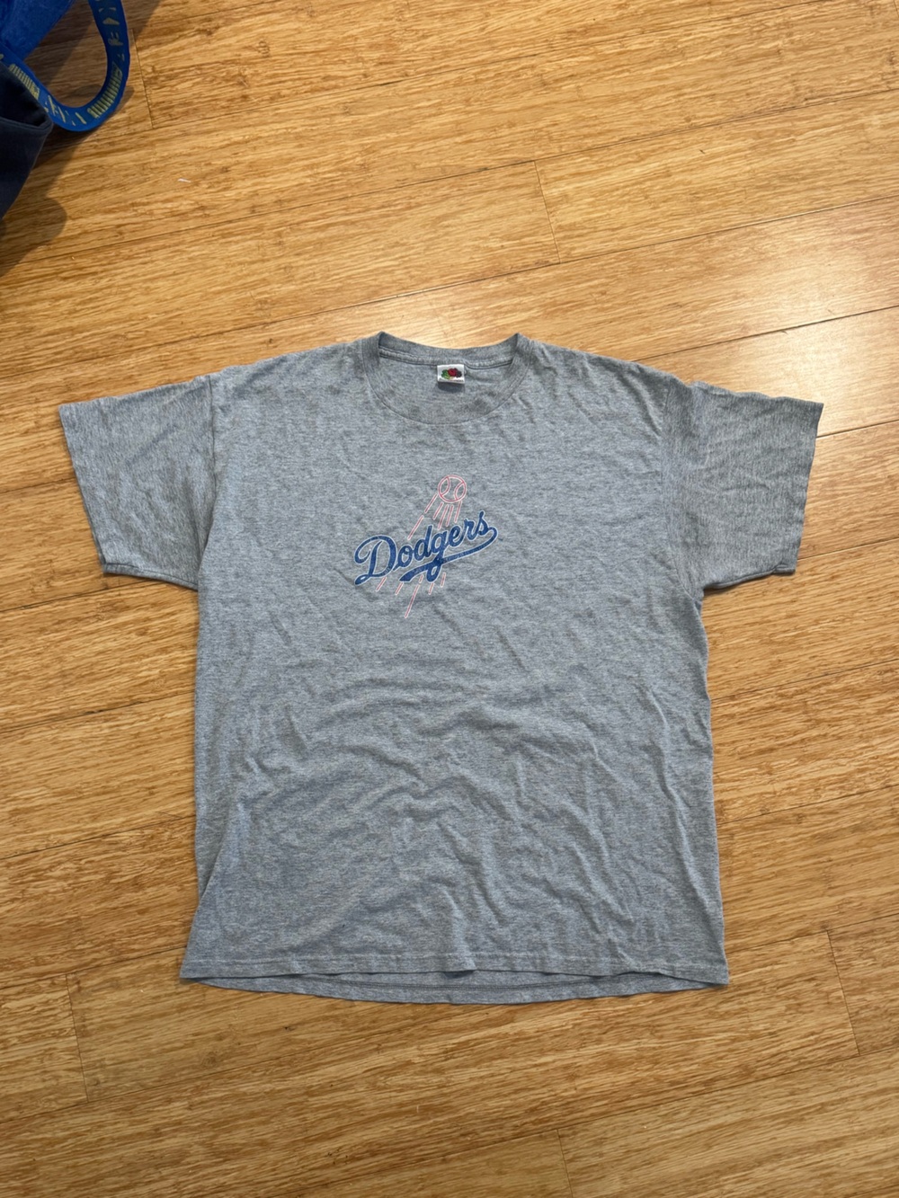90s Fruit of the Loom Los Angeles Dodgers gray cotton graphic t-shirt
